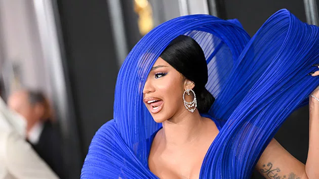m_cardib_062723329577