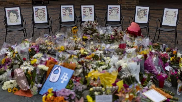 getty_7423_highlandparkvictims333786