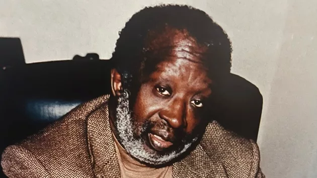 m_clarenceavant_081423_0644319