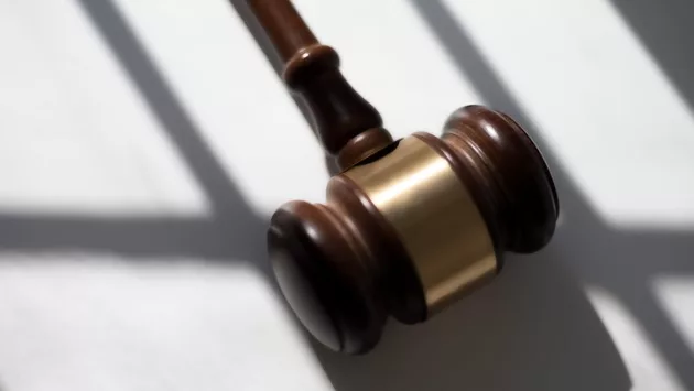 gettyimages_gavel_081723468002