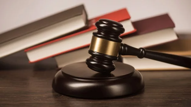 gettyimages_gavel_102023205337