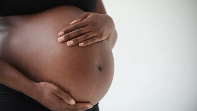 gettyrf_3122_pregnantbelly161247