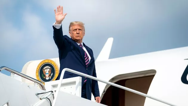 All eyes on President Trump as he heads to Texas to visit border wall ...