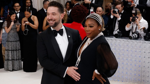 Serena Williams Posed With Her Husband Alexis Ohanian and Daughter Olympia  in Naked Wardrobe Grey Long Sleeve Mini Dress – Fashion Bomb Daily