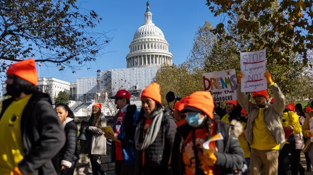 gettyimages_dacaprotest_091323106033