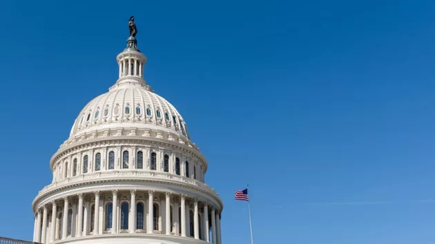 gettyimages_capitolbuilding_011824142162