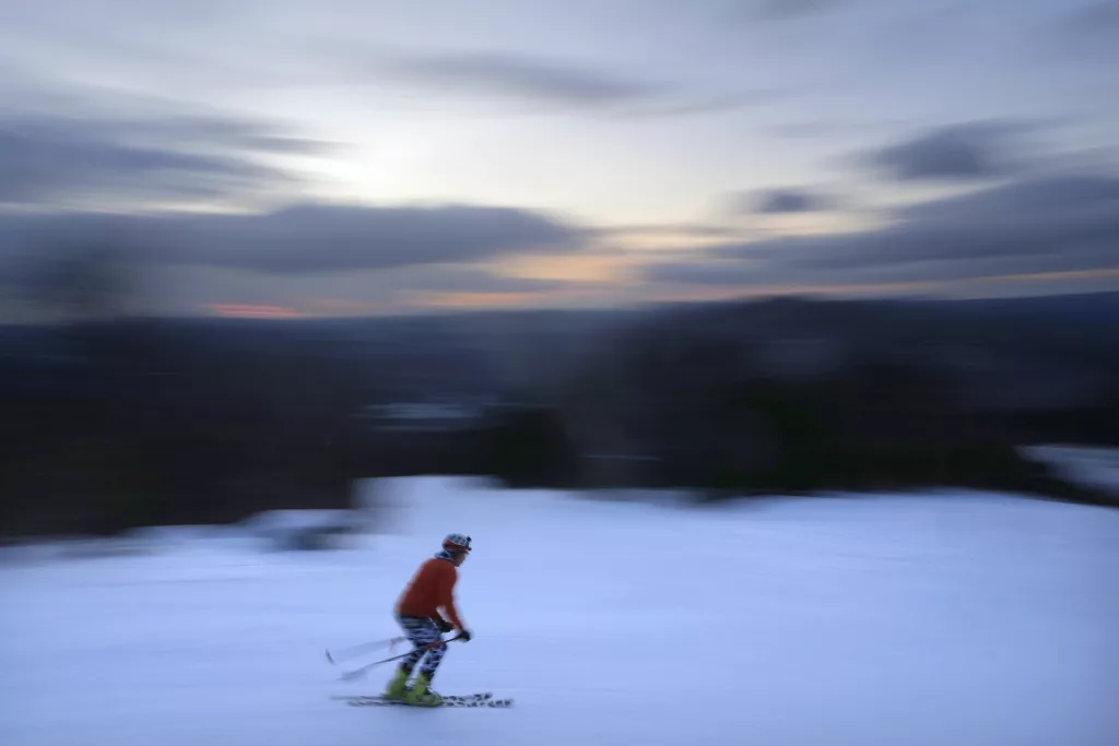 Climate change cost U.S. ski industry billions, study says, and future ...