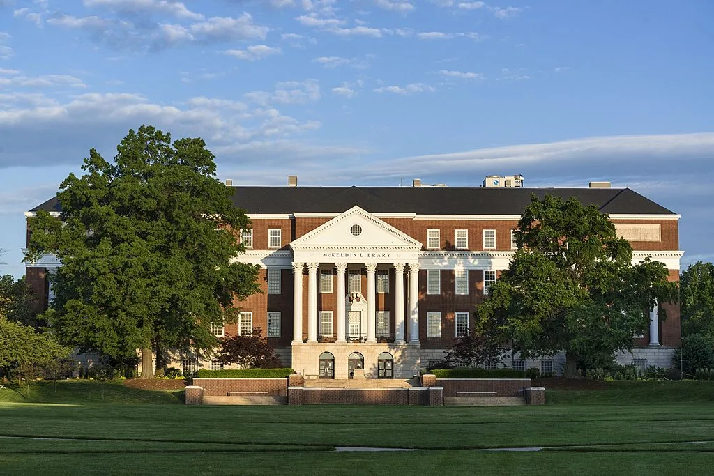 UMD, The University of Maryland has ordered fraternities and sororities on campus to suspend social and recruitment activities after the school received multiple reports of unsafe activities. A letter sent Friday from university officials to fraternity and sorority presidents informing them of the suspension did not describe the alleged misconduct as hazing but instead referred to “activities that have threatened the safety and well-being of members of the University community.” The suspension applies to all organizations affiliated with the university’s Interfraternity Council and Panhellenic Council. The action at Maryland comes just days after the University of Virginia suspended its Kappa Sigma chapter after an alleged hazing incident last month.