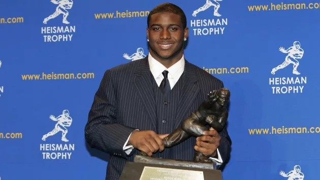 getty_42424_reggiebush919304