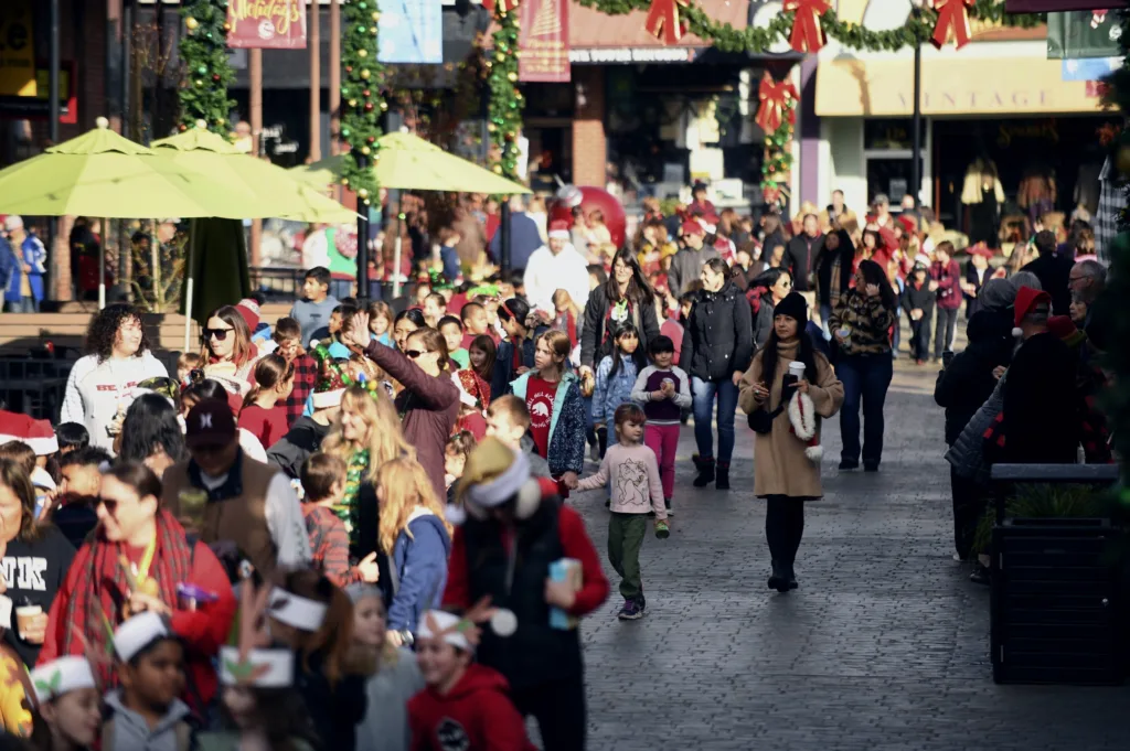 California's population grew in 2023, halting 3 years of decline, state