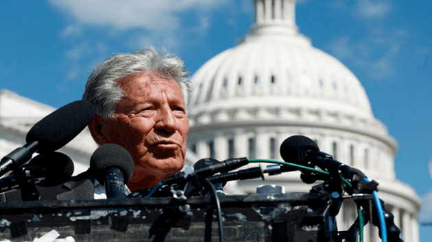 Members of Congress demand answers on Mario Andretti's rejection from F1 races - Vimarsana News