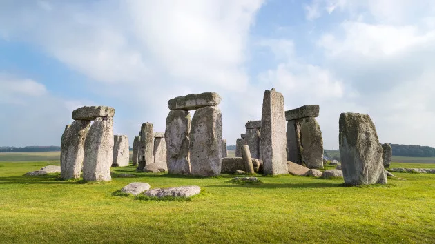 gettyrf_81924_stonehenge322427