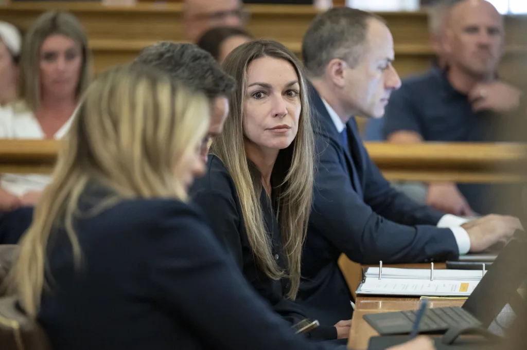Defense for woman accused of killing police officer boyfriend tries to ...