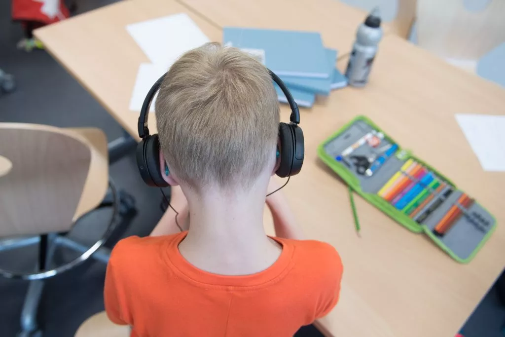 (Photo by Sebastian Kahnert/picture alliance via Getty Images) - The Highland School in Hartford County has introduced a strict cellphone policy to reduce distractions and improve student focus, with positive feedback from teachers and parents.