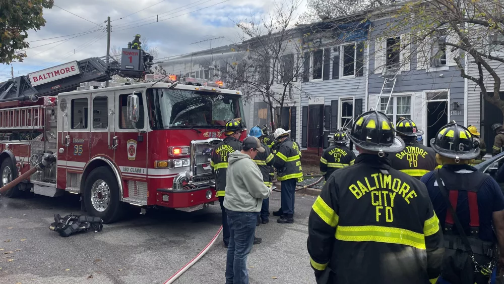 Fire erupts at multiple Brooklyn rowhomes, some vacant