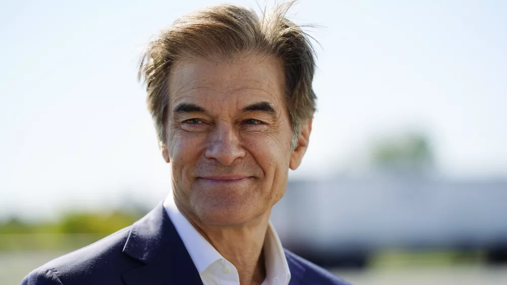 FILE - Mehmet Oz visits the AW Driving School & License Testing Center in Allentown, Pa., Sept. 23, 2022. (AP Photo/Matt Rourke, File)