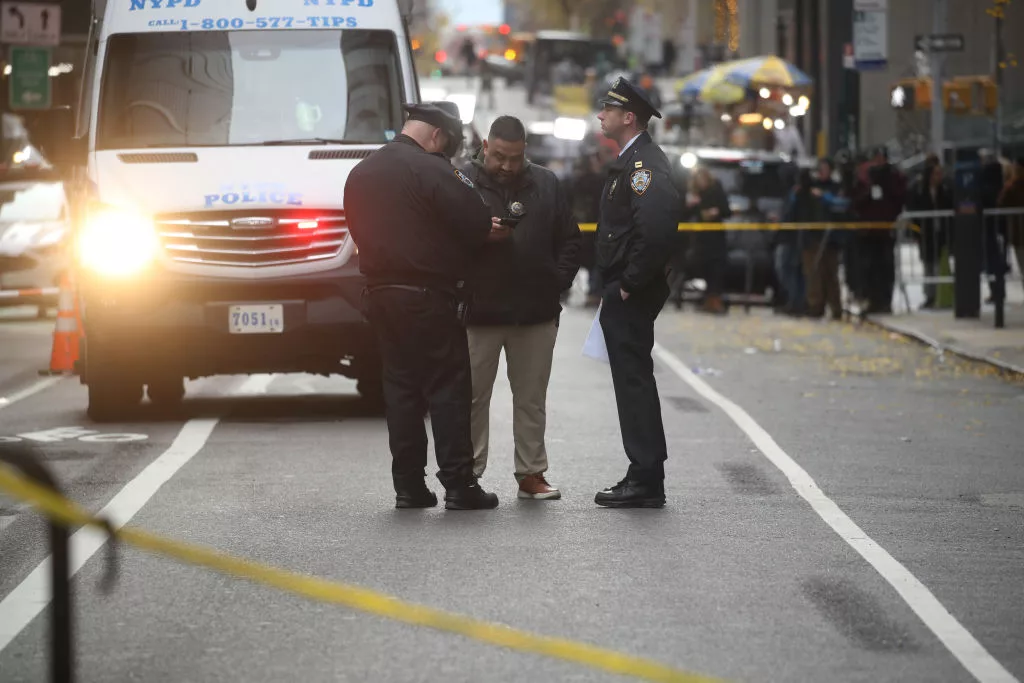 united-healthcare-ceo-brian-thompson-fatally-shot-in-midtown-manhattan