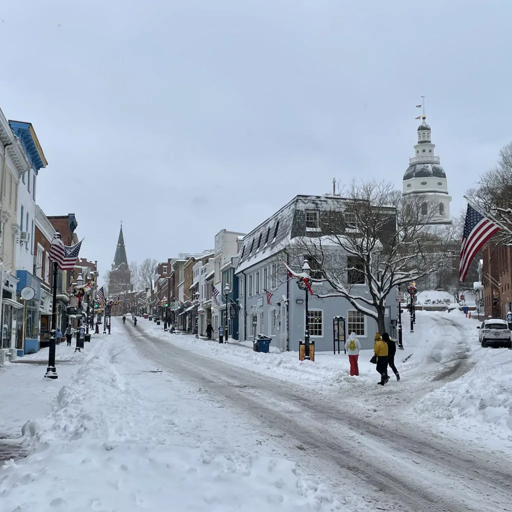 Snow in Annapolis MD on January 6, 2025 (Image Credit: WBAL NewsRadio's Phil Yacuboski)