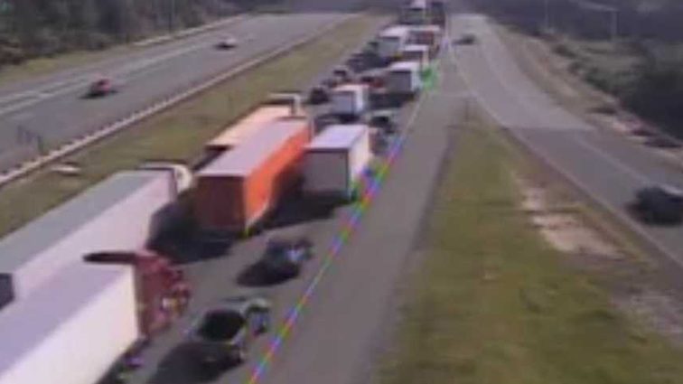 Juvenile flown to hospital after crash shuts Interstate 95 north in ...