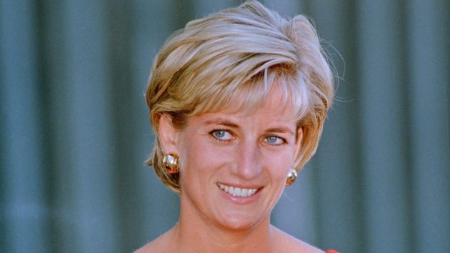 Time capsule sealed by Princess Diana in London opened up after 34 years |  WBAL Baltimore News