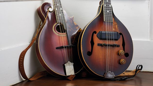 'Sorry, I been drunk': Thief returns stolen mandolins to New Jersey guitar store with apology note