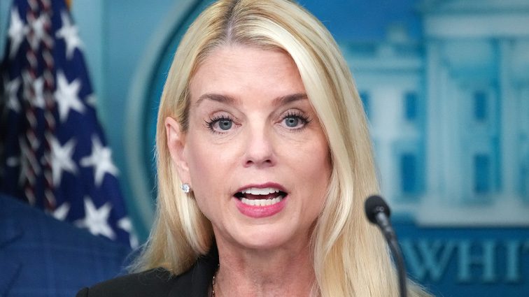 US attorney general says Venezuelan President and wife to face criminal charges