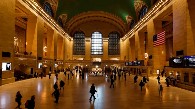 Slashing suspect shot at Grand Central subway station in New York ...