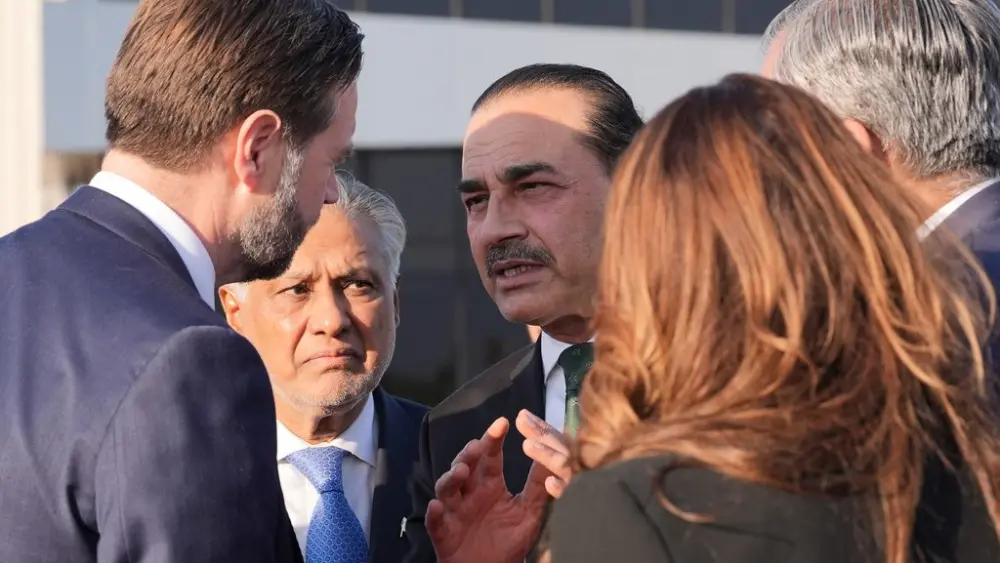 Trump threatens Strait of Hormuz blockade after US-Iran ceasefire talks ...