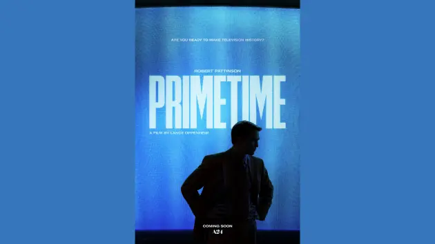 Robert Pattinson is 'To Catch a Predator' host Chis Hansen in ...