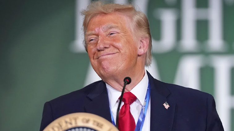 Trump admin warns over 500 hospitals to provide more price information or face fines