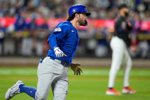 Swanson's epic doubleheader gives him best 4-game series in Cubs history — with game left