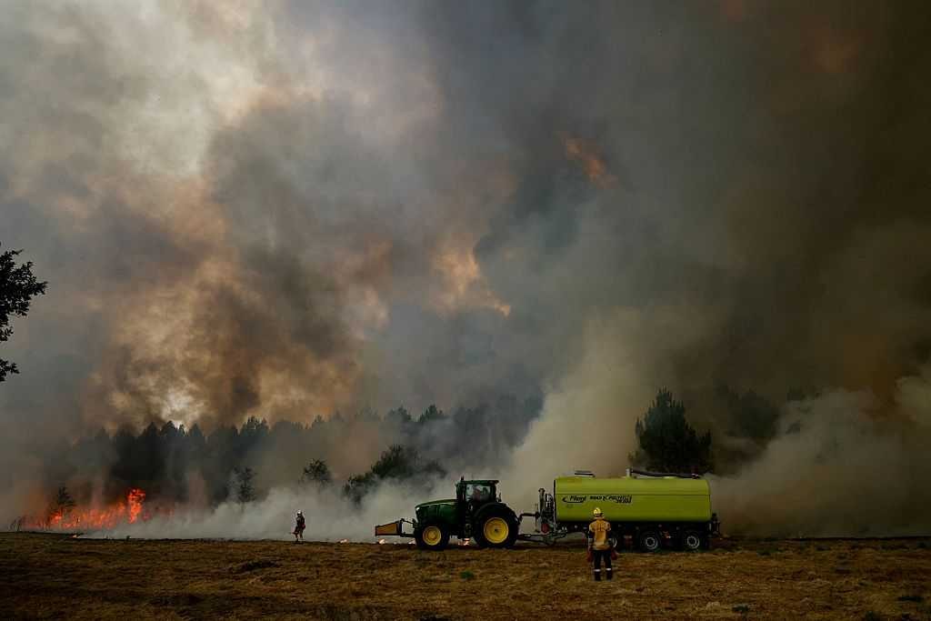 Wildfire creeps toward one of the world's most celebrated wine regions ...