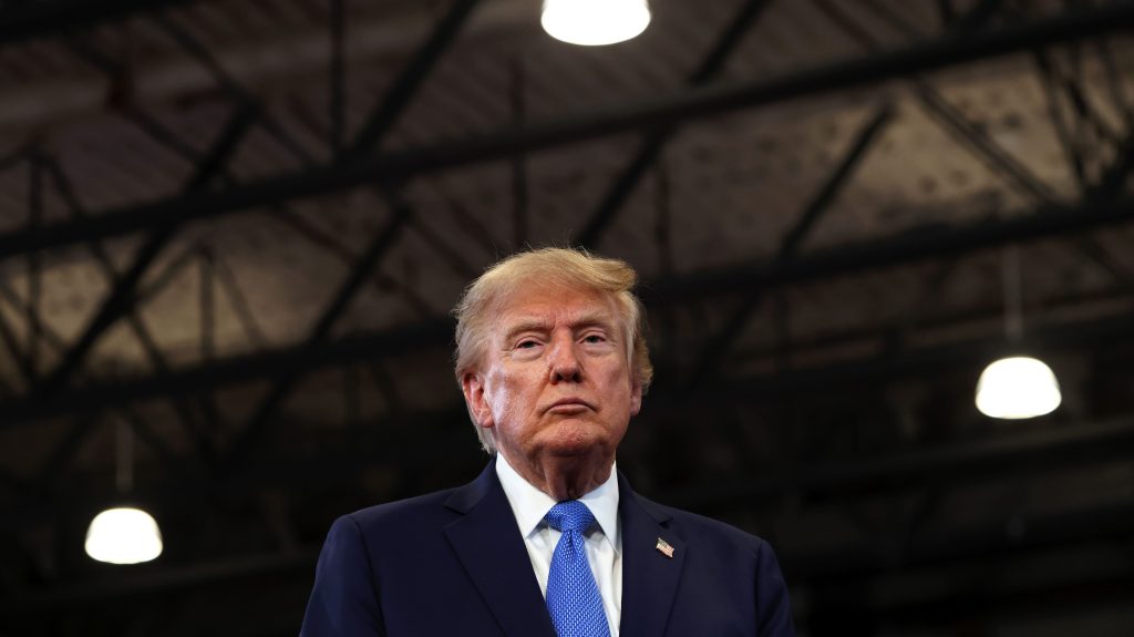 Trump and Vance disagree on US priority in Iran: nuclear weapons or gas prices