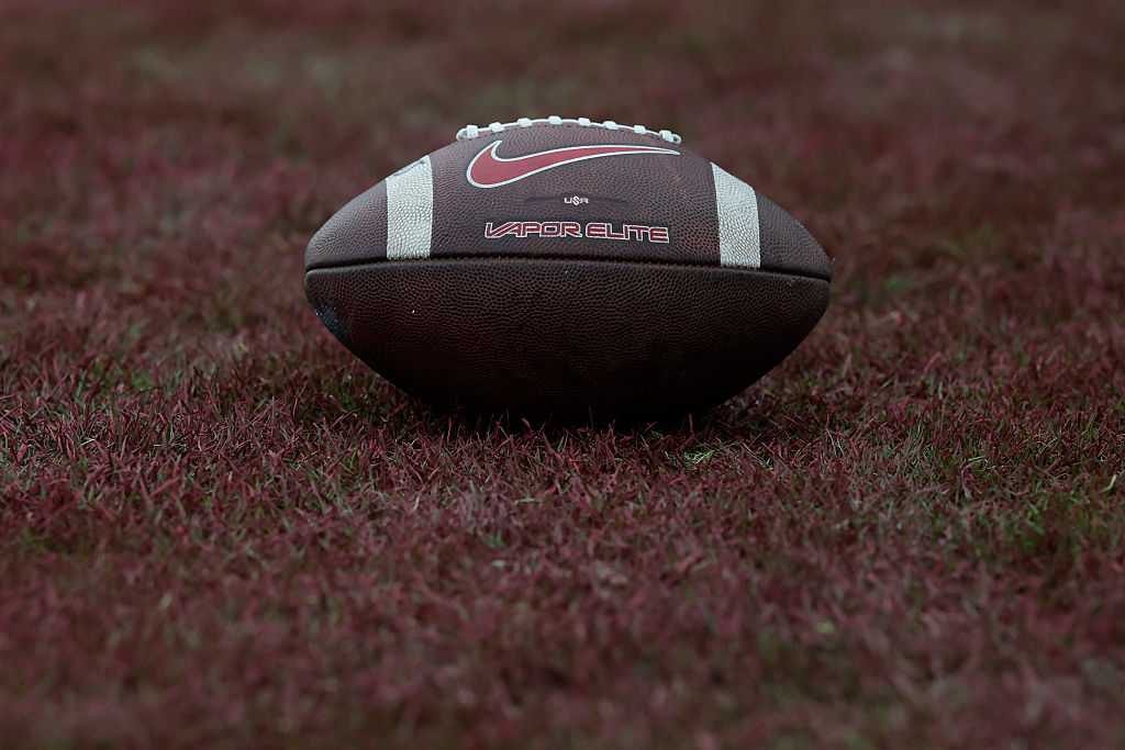 UMass stuns Rutgers with upset win; snaps 16-game skid
