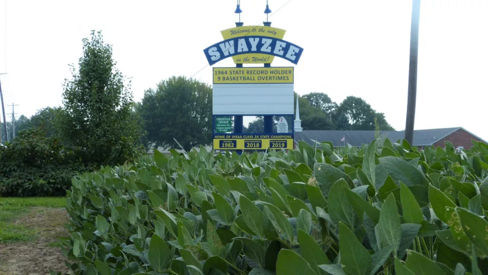 SWAYZEE-SIGN-CORN-FIELD-IN-GRANT-COUNTY.jpg