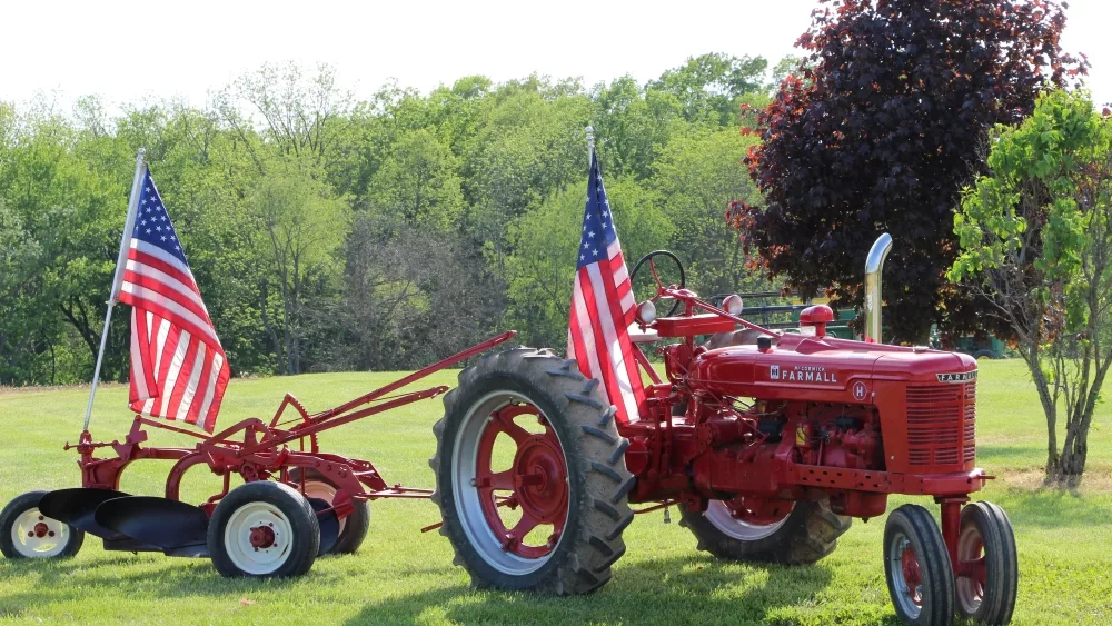 tractor us flag