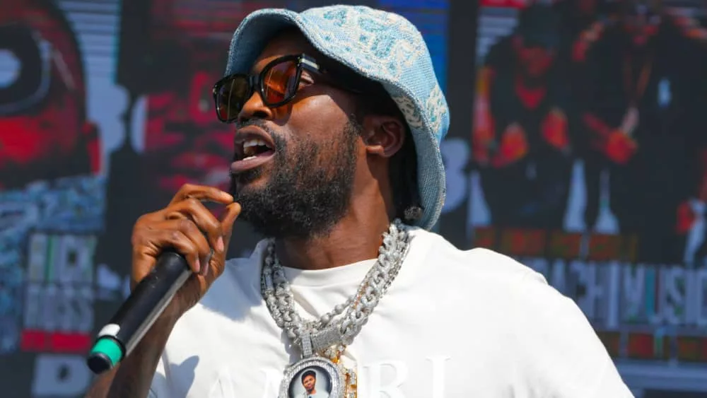 shutterstock_2315231687642760