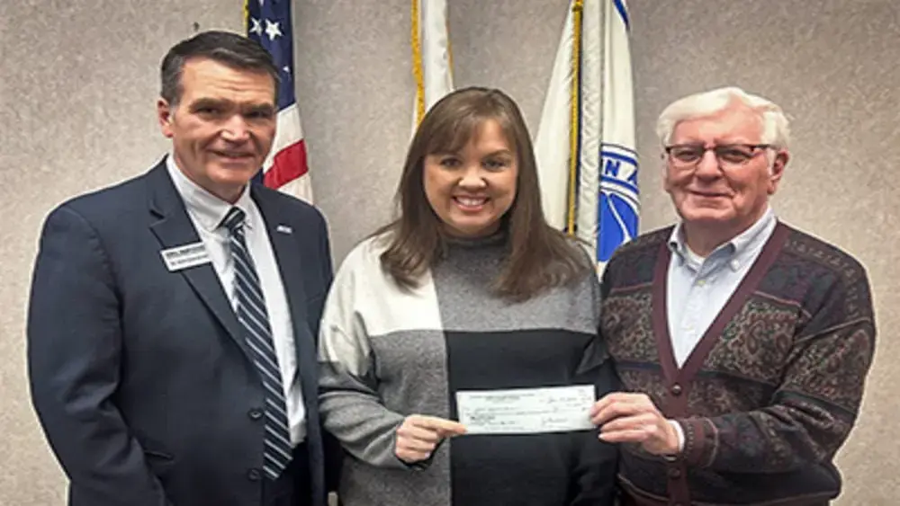 poshard_food_locker_donation-jpg