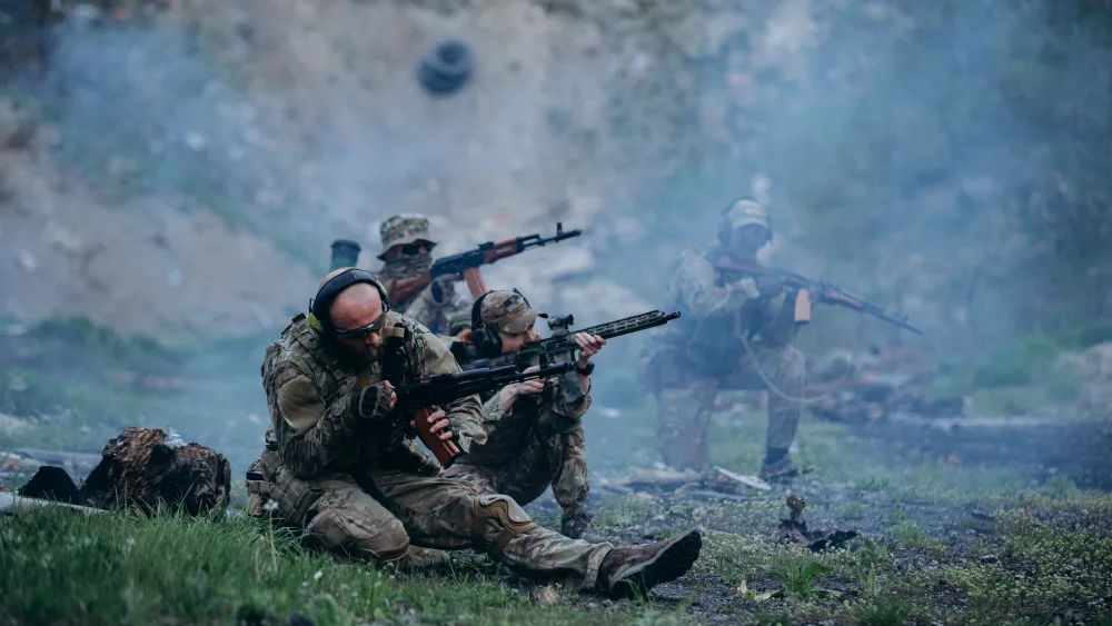 ukrainian-militarymen-improving-shooting-skills