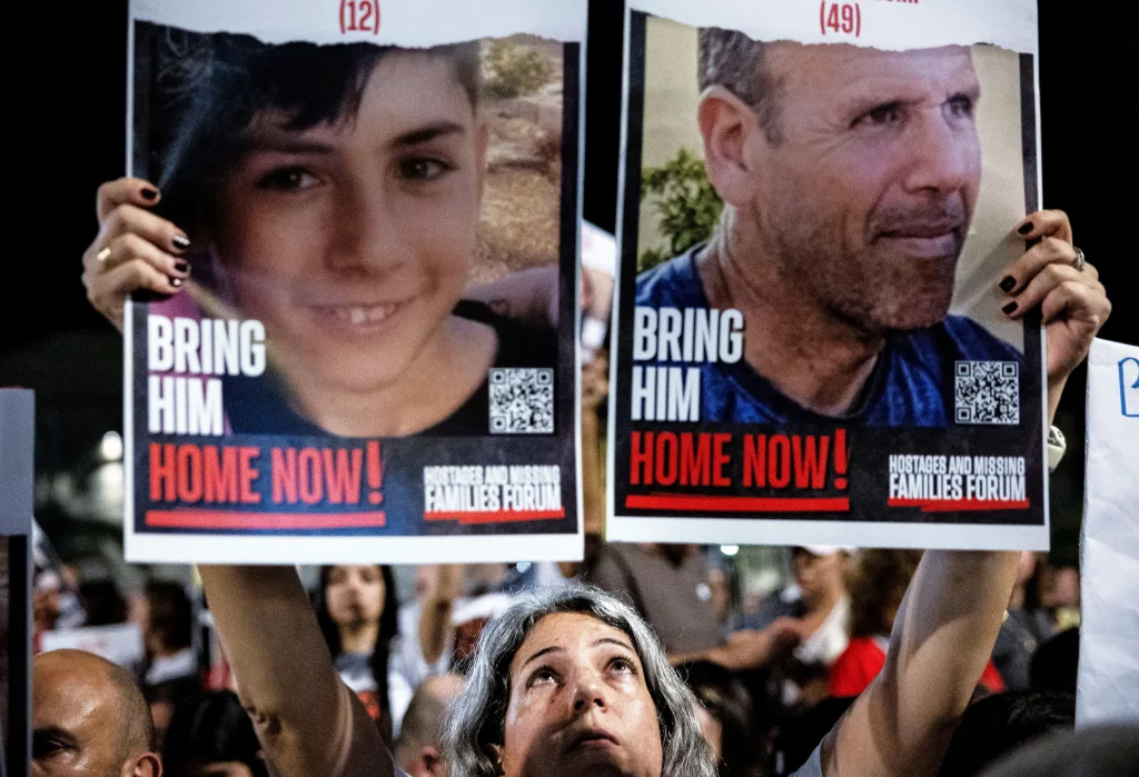 people-demand-the-immediate-release-of-hostages-held-in-gaza-by-hamas-in-tel-aviv