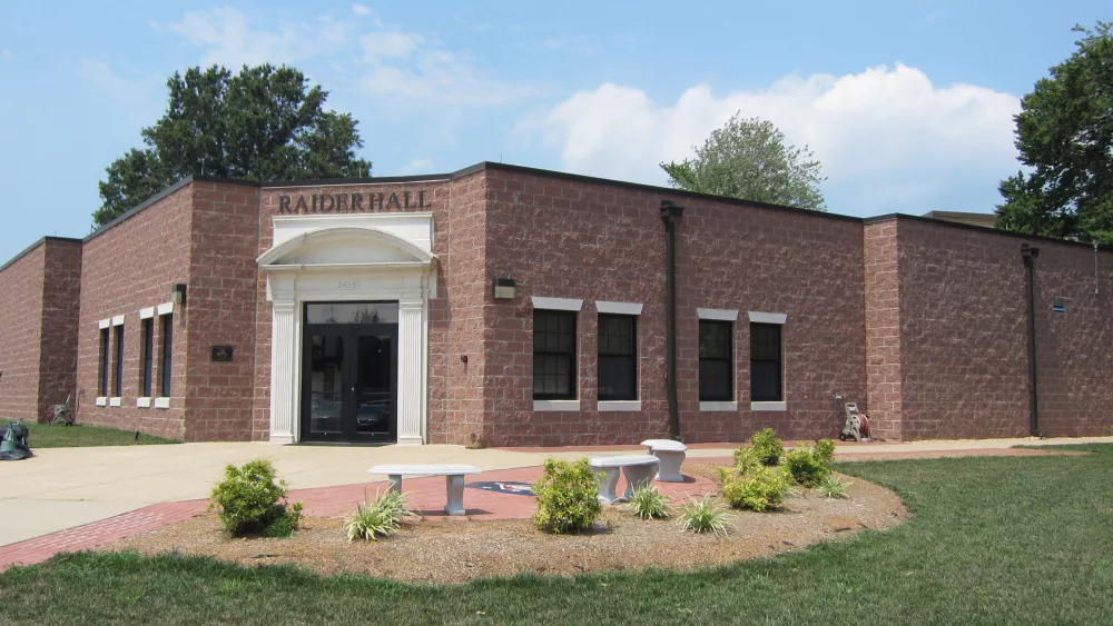 raider_hall_marine_corps_base_quantico_001_crop