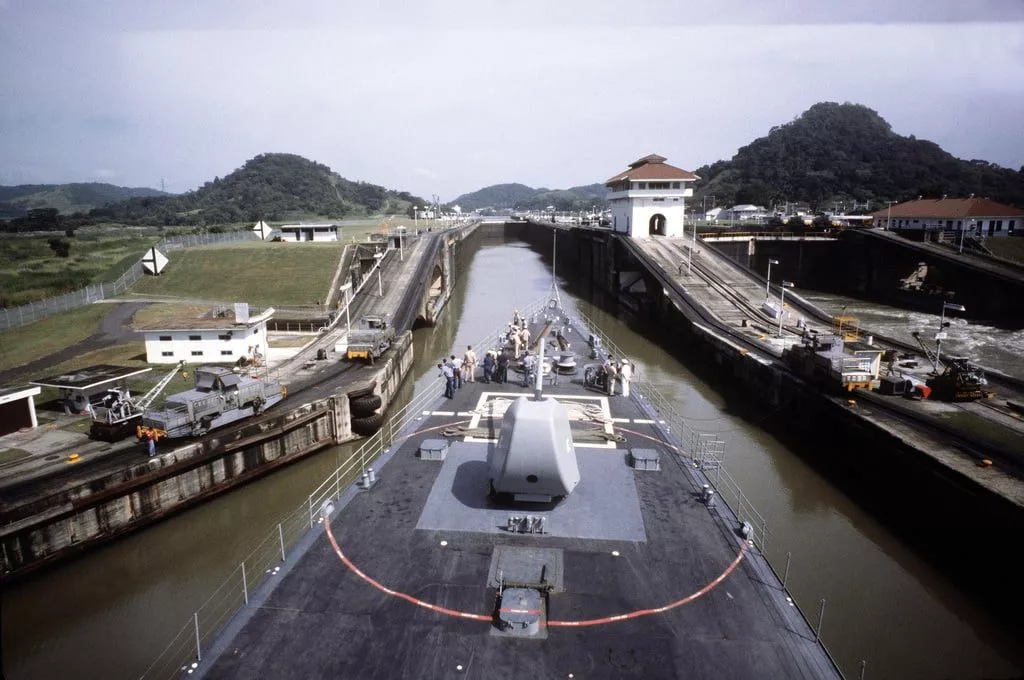 a-view-of-the-panama-canal-as-seen-from-the-superstructure-of-the-destroyer-88e391-1024