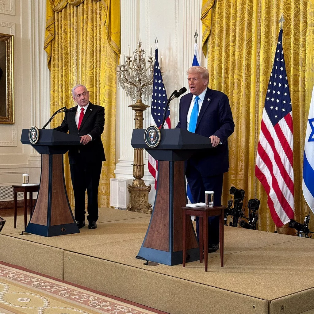 The White House, Public domain, via Wikimedia Commons
