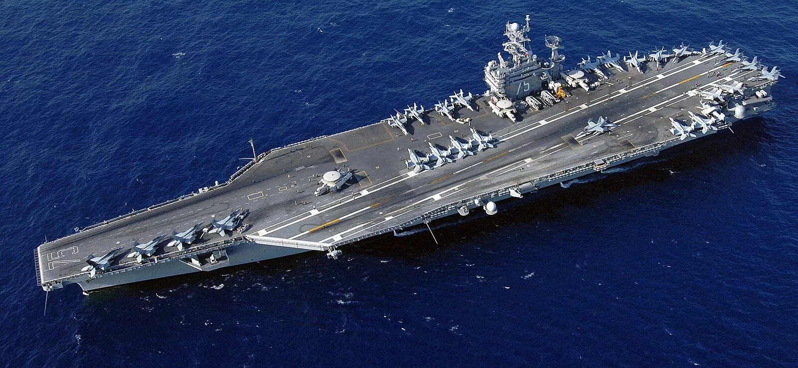 (U.S. Navy photo by Mass Communication Specialist 2nd Class Jay C. Pugh) (Released), Public domain, via Wikimedia Commons