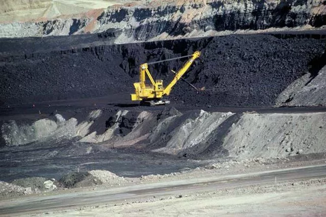 http://www.wy.blm.gov/minerals/coal/, Public domain, via Wikimedia Commons