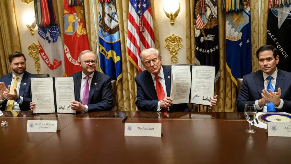 The White House, Public domain, via Wikimedia Commons