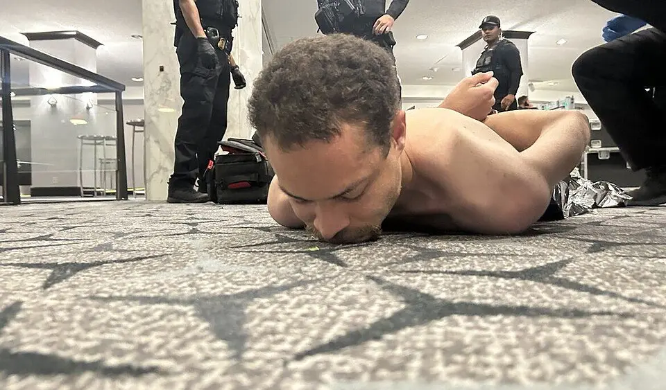 Unknown photographerUnknown photographer, published by the Executive Office of the President of the United States, Public domain, via Wikimedia Commons