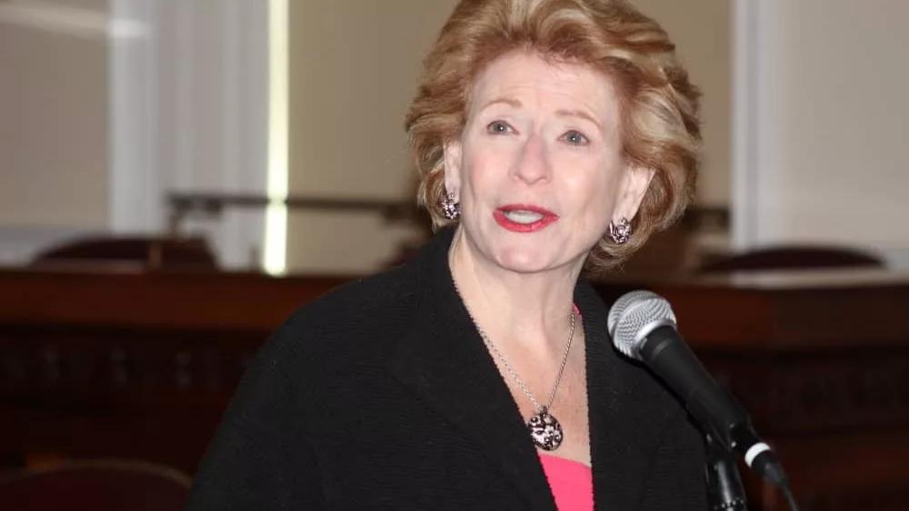 Stabenow: No New Farm Bill Without SNAP, Climate Funds