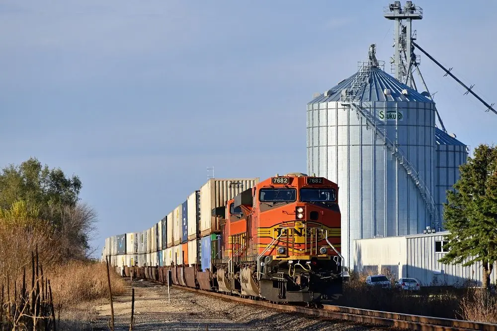 Another Profit Drain: Rail Fuel Surcharges Surge for US Farmers