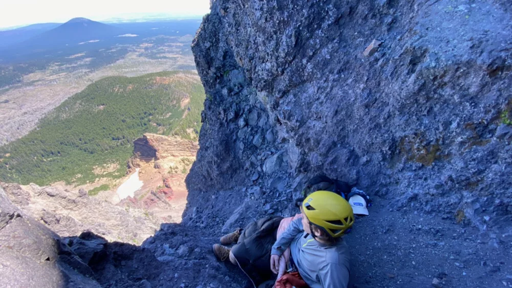 An_injured_climber_on_Mt._Washington_in_Linn_County_awaits_extraction_by_an_Oregon_Army_National_Guard_helicopter